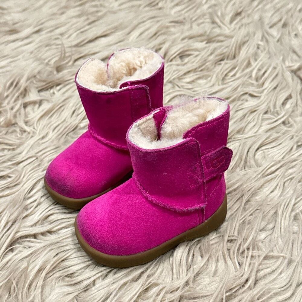 Baby UGG boots size 2/3